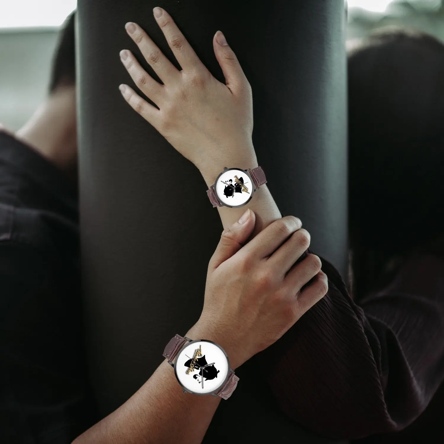 The Sherlock Holmes Company - Classic Silhouette and Signature - Quartz Watch - Image 35