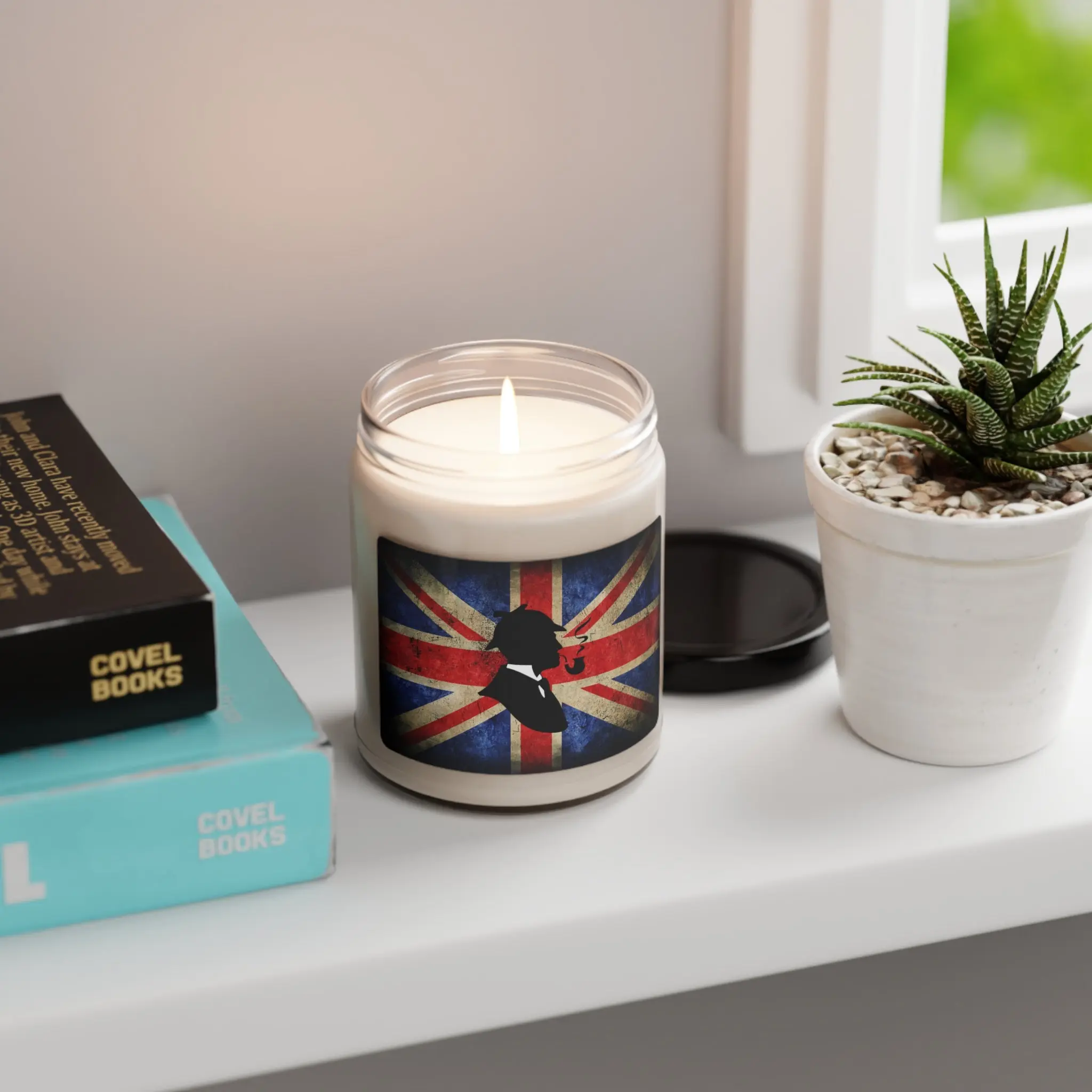Sherlock Holmes Cinnamon Vanilla Scented Soy Candle, 9oz - Image 4